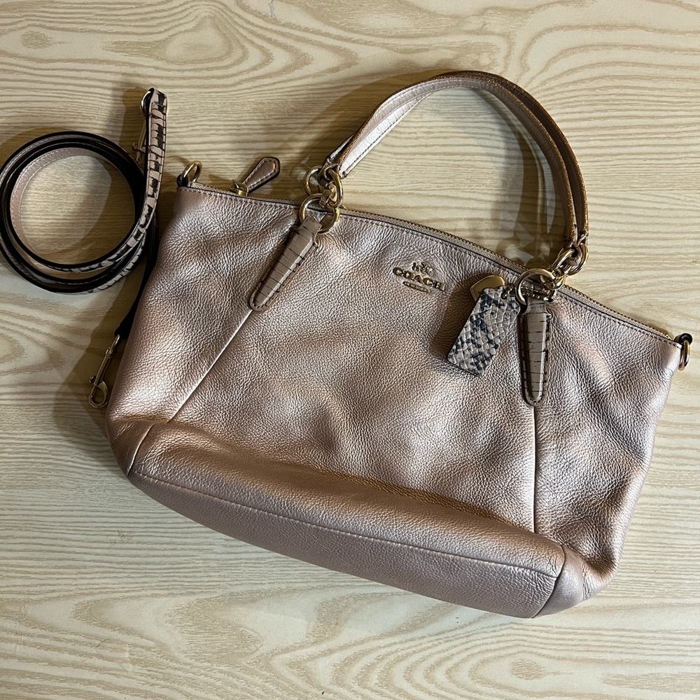 Coach Metallic Beige Leather Shoulder Bag